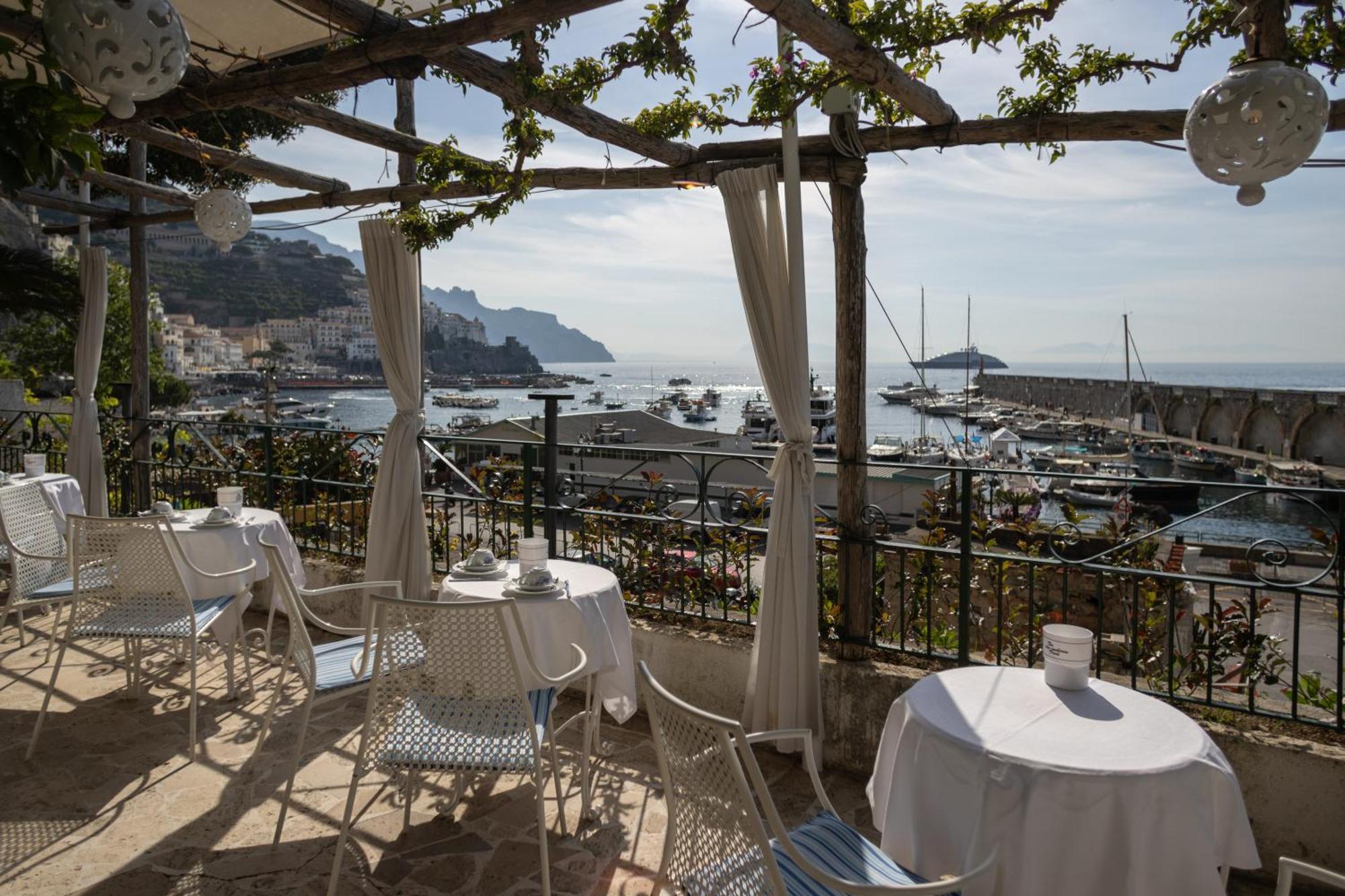 Hotel Aurora Amalfi Exterior photo